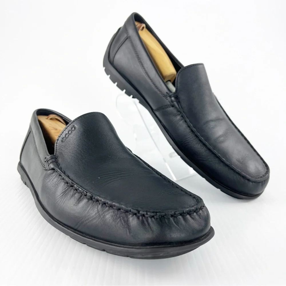 Ecco Black Leather Slip On Moc Toe Latex Sole Driving Loafers Shoes